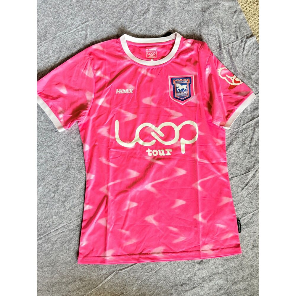 Ed Sheeran Loop Tour Pink Ispwich Football / Soccer Jersey NWT Med
